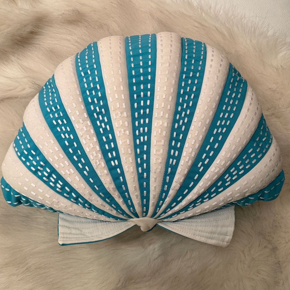 Rightside Design Shell Accent Pillow